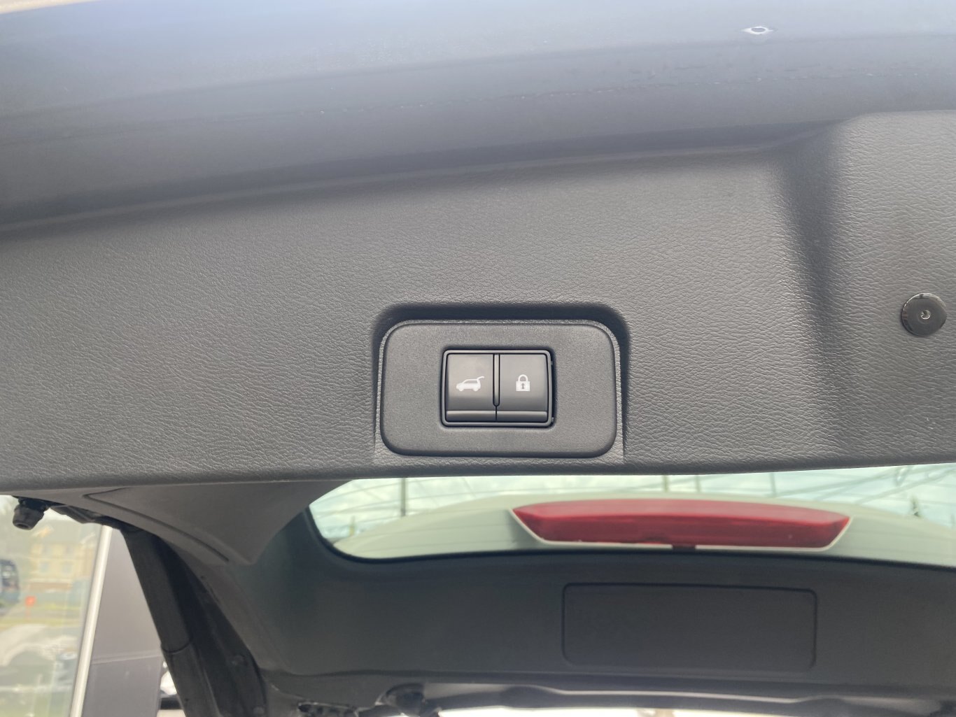 2023 NISSAN ROGUE SL AWD (PREVIOUS RENTAL) WITH SUNROOF, LEATHER SEATS, HEATED SEATS, POWER TRUNK, REMOTE START, REAR VIEW CAMERA AND NAVIGATION!!