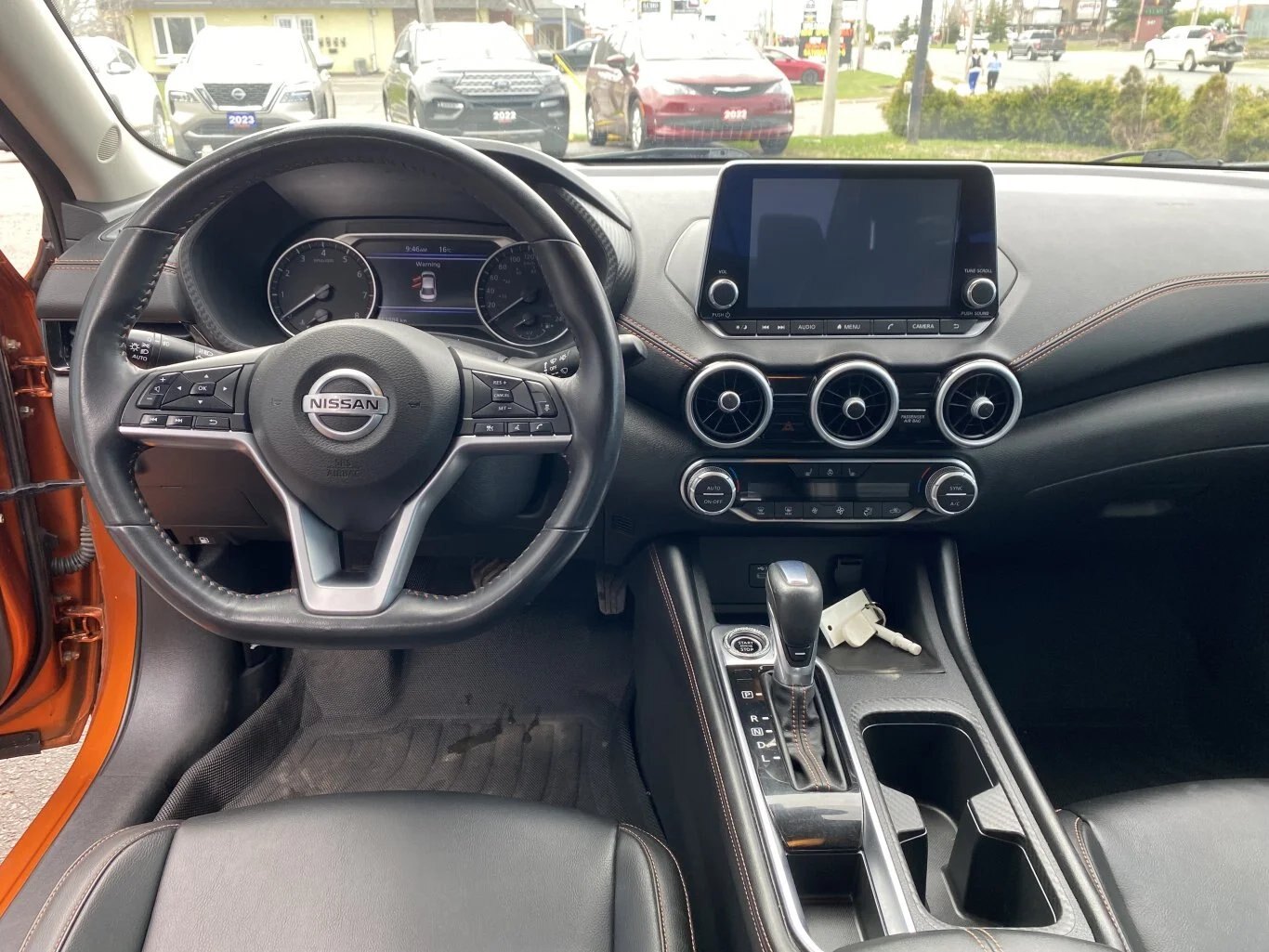 2020 NISSAN SENTRA SR FWD WITH SUNROOF, LEATHER SEATS, HEATED SEATS, HEATED STEERING WHEEL, REAR VIEW CAMERA AND SNOW TIRES!!