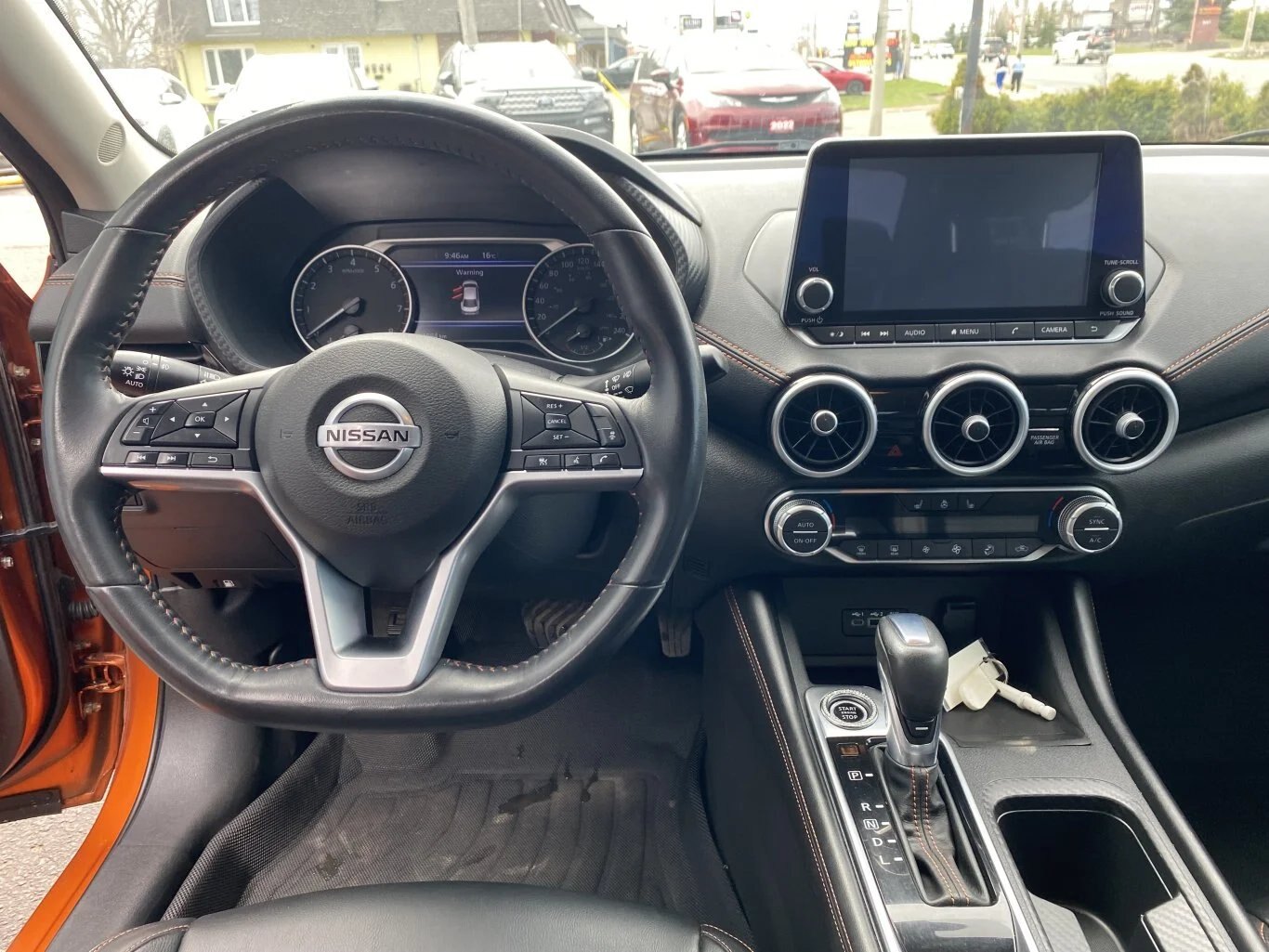 2020 NISSAN SENTRA SR FWD WITH SUNROOF, LEATHER SEATS, HEATED SEATS, HEATED STEERING WHEEL, REAR VIEW CAMERA AND SNOW TIRES!!
