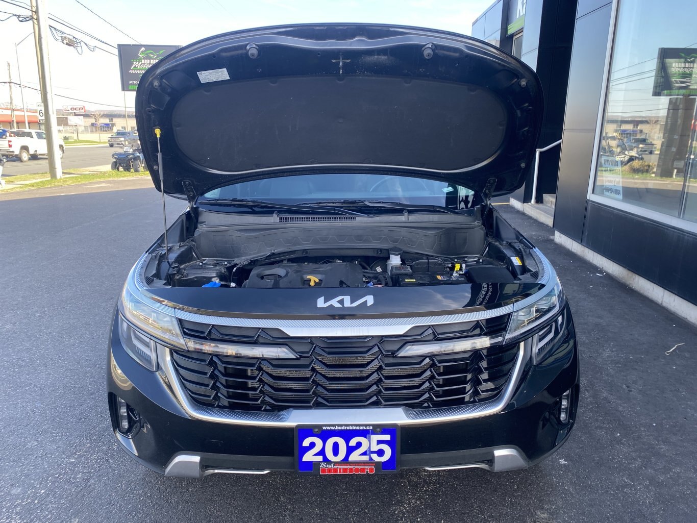 2025 KIA SELTOS EX AWD ( PREVIOUS RENTAL ) WITH SUNROOF, LEATHER SEATS, HEATED SEATS, HEATED STEERING WHEEL AND REAR VIEW CAMERA!!