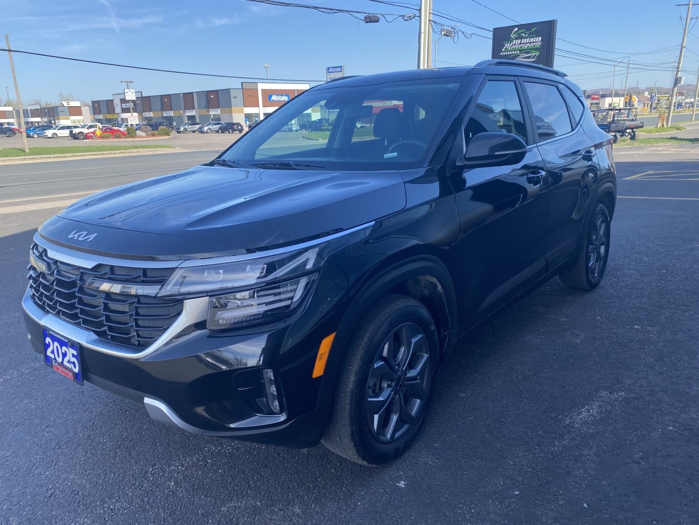 2025 KIA SELTOS EX AWD ( PREVIOUS RENTAL ) WITH SUNROOF, LEATHER SEATS, HEATED SEATS, HEATED STEERING WHEEL AND REAR VIEW CAMERA!!