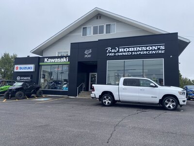 2019 RAM 1500 SPORT/REBEL 4X4 CREW CAB WITH LEATHER SEATS, HEATED SEATS, HEATED STEERING WHEEL, REARVIEW CAMERA AND NAVIGATION!!