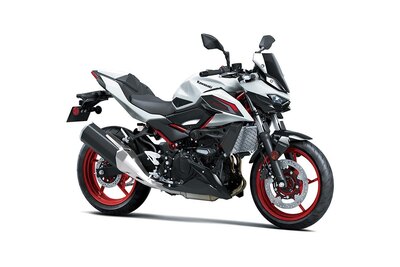2026 Kawasaki Z500 SE Pearl Blizzard White / Ebony