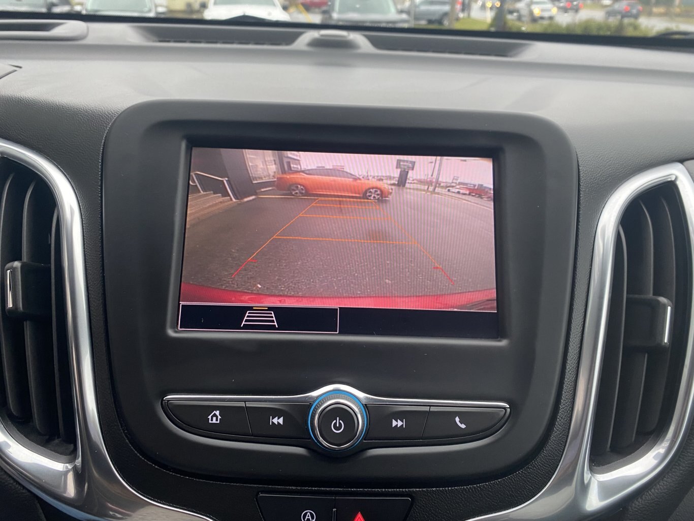 2022 CHEVROLET EQUINOX LT AWD (PREVIOUS RENTAL) WITH HEATED SEATS, REARVIEW CAMERA, ONSTAR SERVICES AND REMOTE START!!