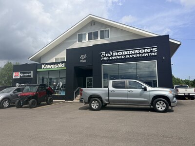 2023 CHEVROLET SILVERADO 1500 LT 4X4 CREWCAB (PREVIOUS RENTAL) WITH HEATED SEATS, HEATED STEERING WHEEL AND REARVIEW CAMERA!!