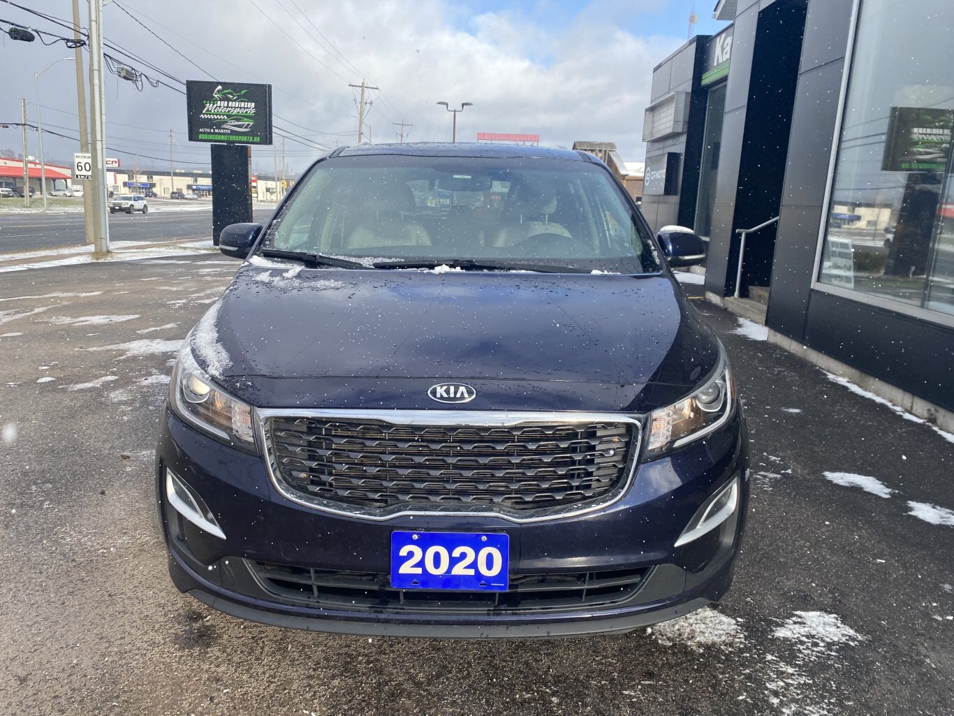2020 KIA SEDONA LX FWD 7 PASSENGER WITH REARVIEW CAMERA!!