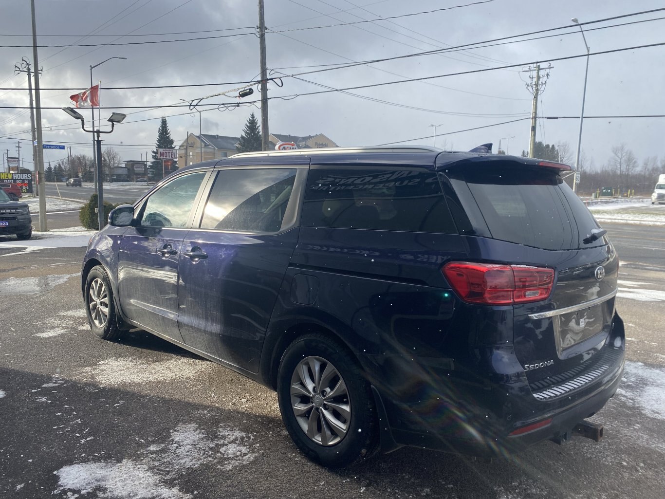 2020 KIA SEDONA LX FWD 7 PASSENGER WITH REARVIEW CAMERA!!