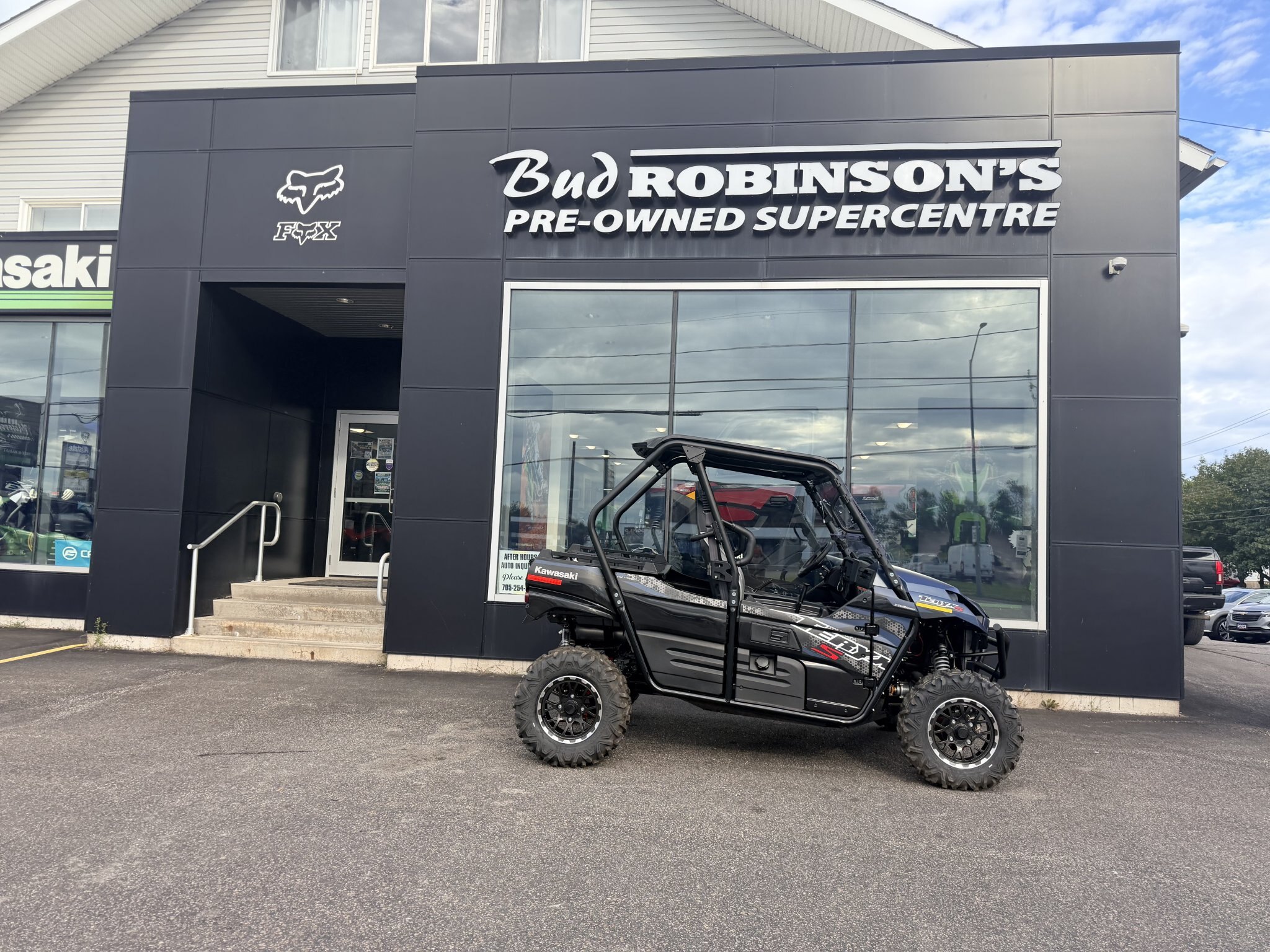 2025 KAWASAKI TERYX S LE (IN STOCK)