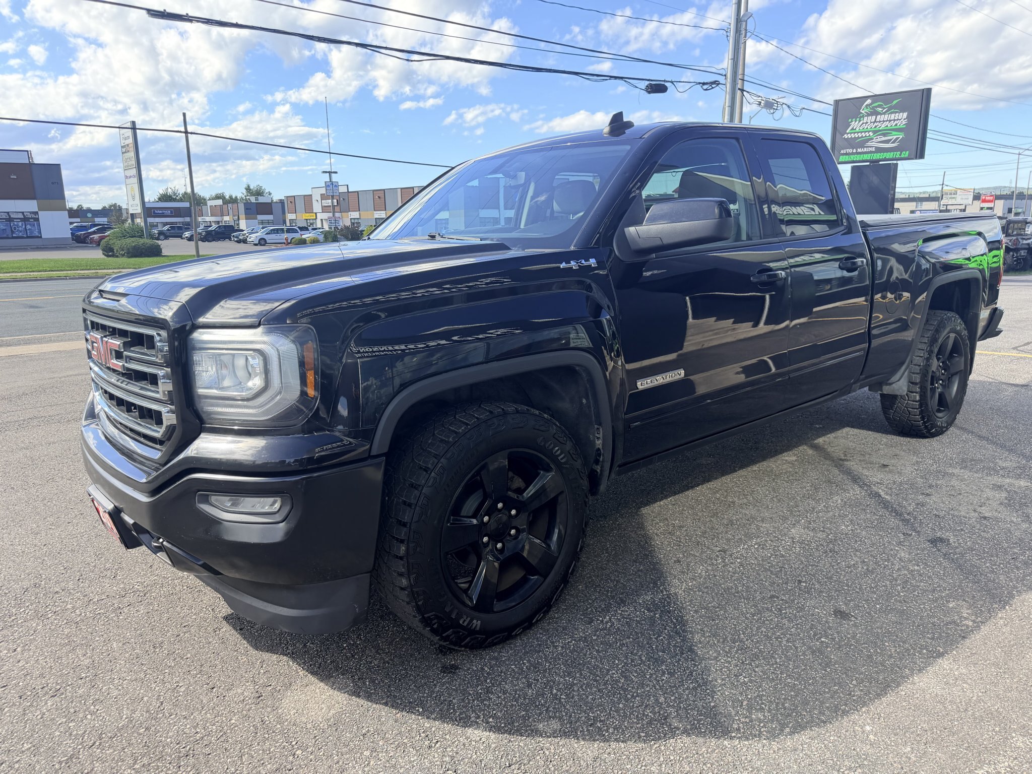 2018 GMC SIERRA 4X4 DOUBLE CAB ELEVATION WITH REARVIEW CAMERA AND TONNEAU COVER!