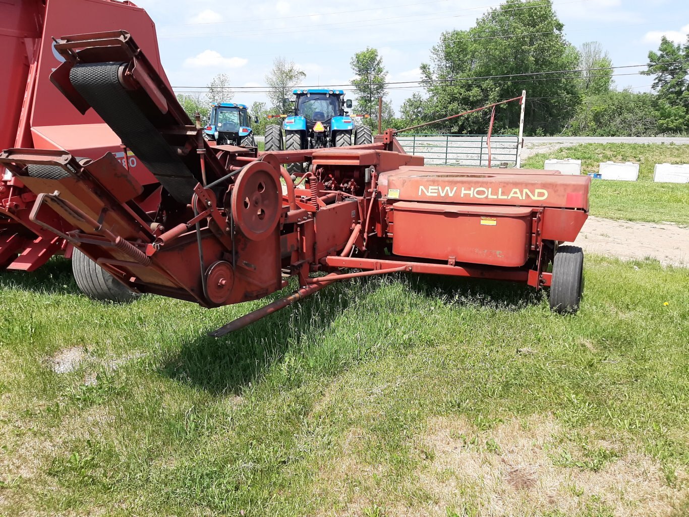 Smith's FARM EQUIPMENT, New Holland Dealer, Jasper Ontario 613-283-1758 ...