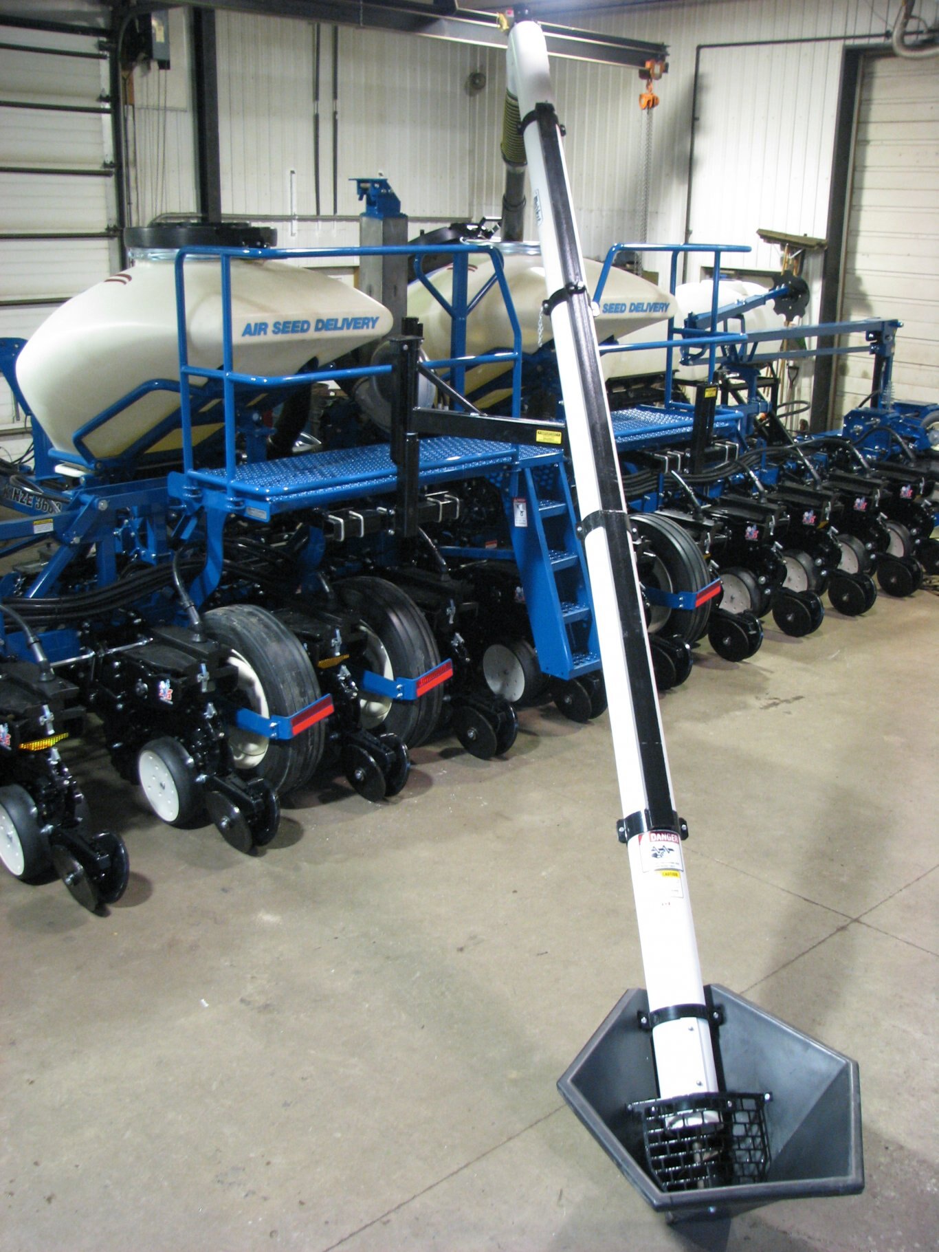 Market Drill/Planter Fill Augers