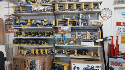 2025  New Holland TOYS*TOYS*TOYS FOR CHRISTMAS