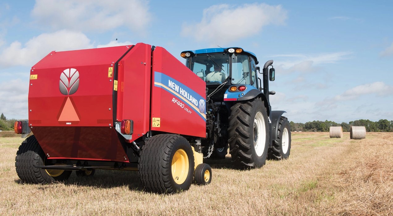 New Holland RF Fixed Chamber Round Balers RF440 Utility