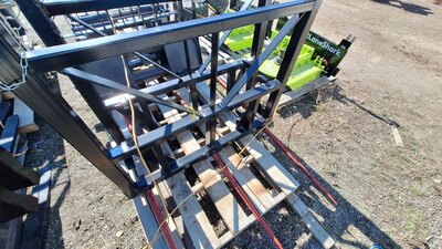 2022 3 PRONG BALE SPEAR