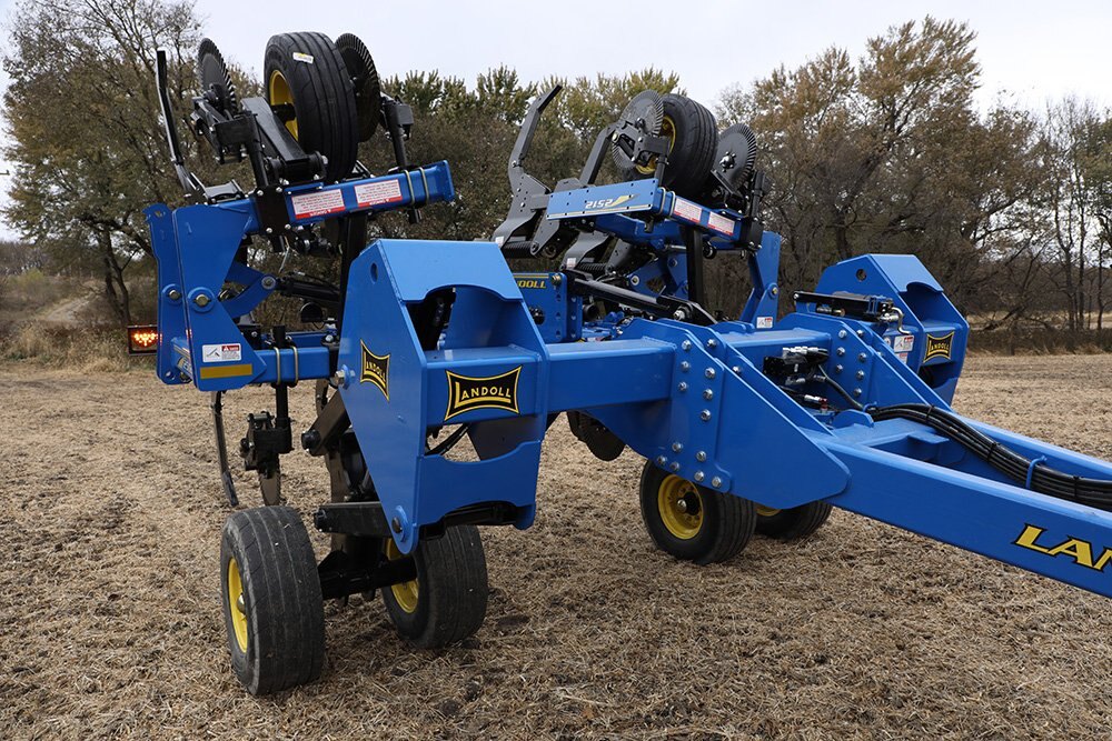 Landoll 2500 SERIES IN LINE RIPPER