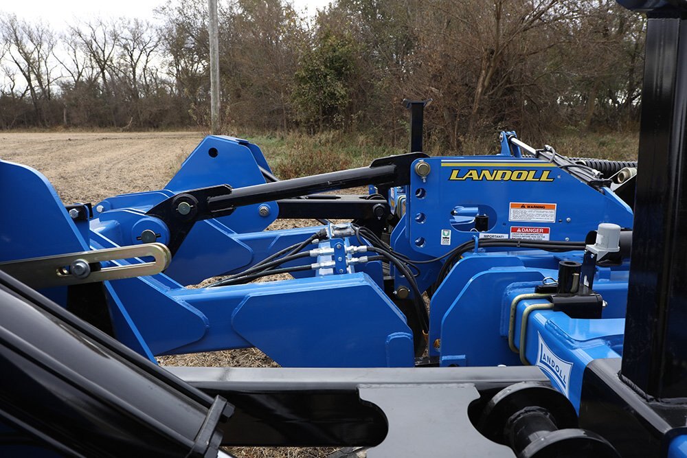 Landoll 2500 SERIES IN LINE RIPPER