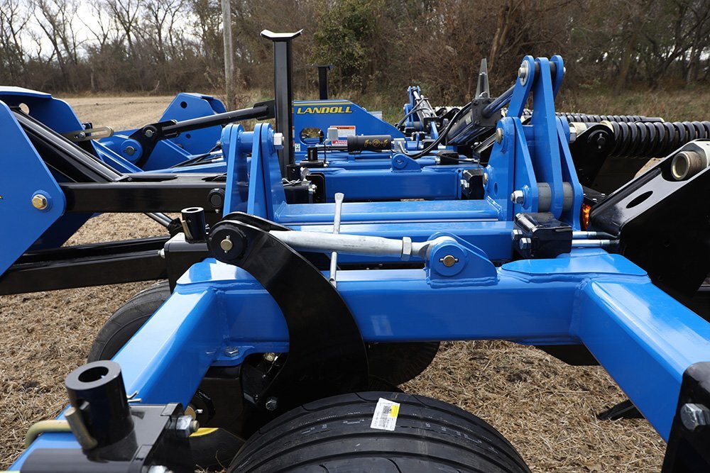 Landoll 2500 SERIES IN LINE RIPPER