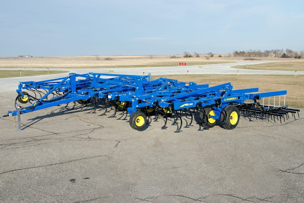 Landoll 9000 SERIES FIELD CULTIVATOR