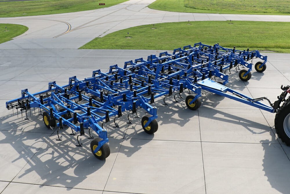 Landoll 9000 SERIES FIELD CULTIVATOR