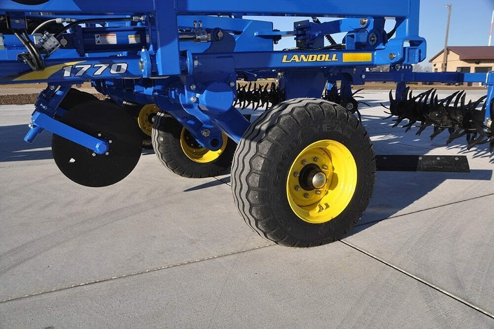 Landoll 1700 SERIES BLADE PLOW