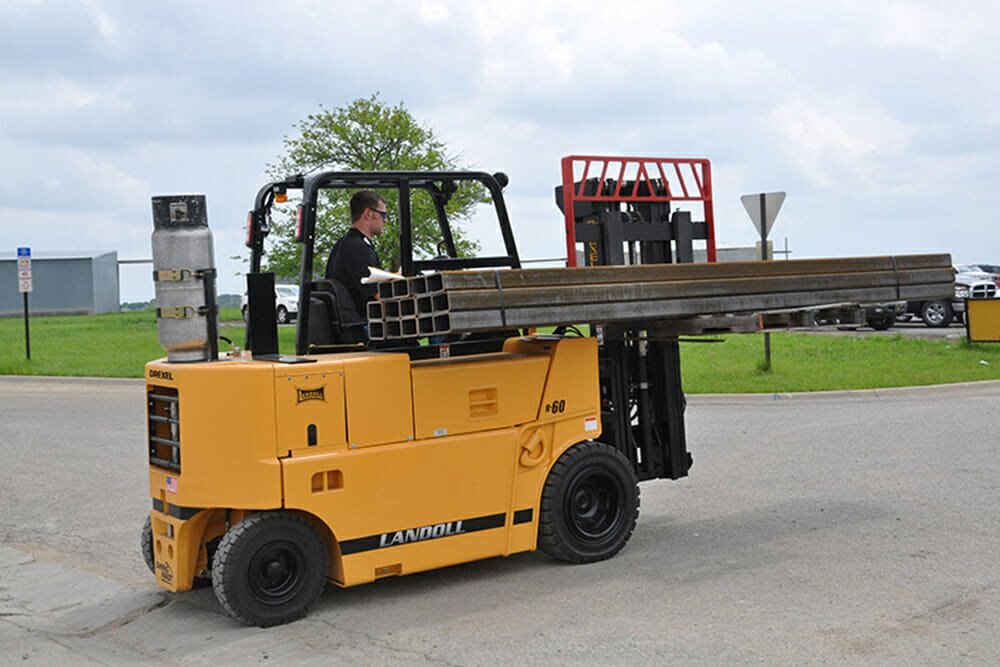 Landoll R60I5 FORKLIFT