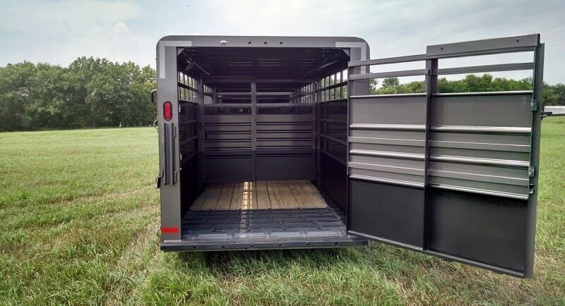 Landoll STANDARD GOOSENECK LIVESTOCK TRAILER