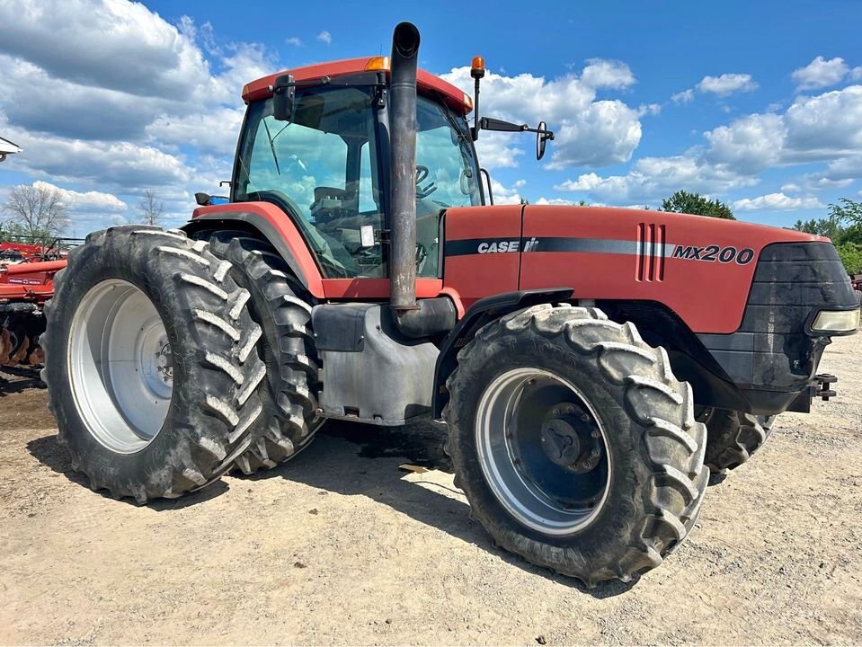 2002 CASE MAGNUM MX200 TRACTOR (CONSIGN)