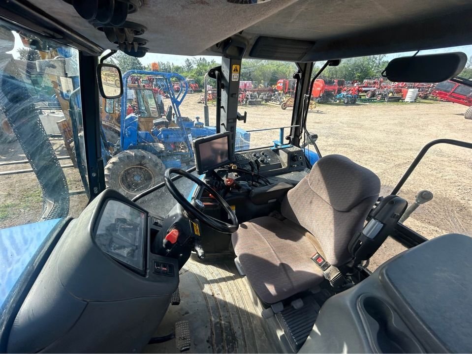 2002 NEW HOLLAND TM135 TRACTOR & CAB (CONSIGN)