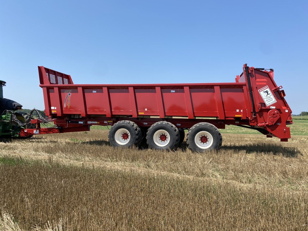 Meyer Manufacturing Crop Pro Precision Spreaders