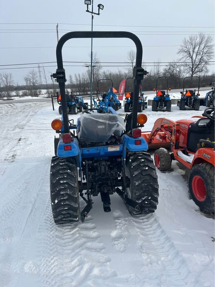 2003 NEW HOLLAND TC24D TRACTOR & LOADER