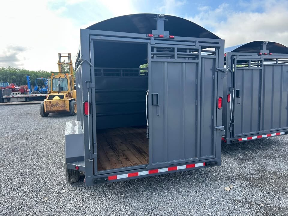 2025 WEBERLANE WLC15 LIVESTOCK TRAILER