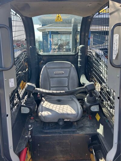 2017 NEW HOLLAND L220 SKID STEER LOADER