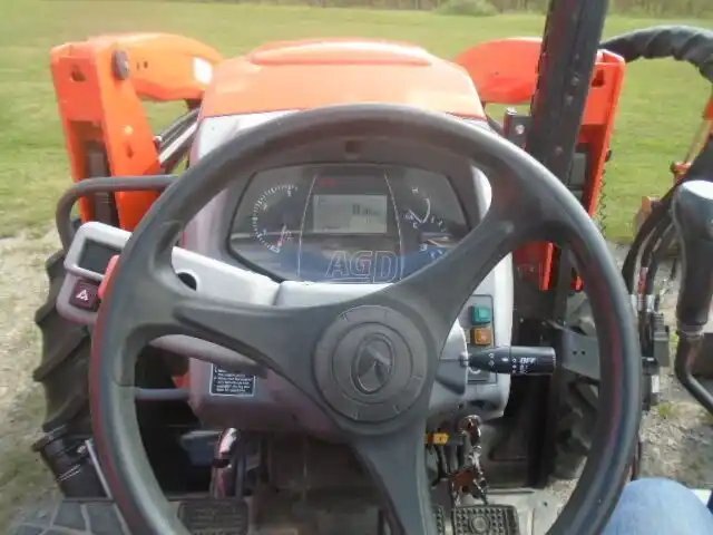 2020 Kubota M5 091