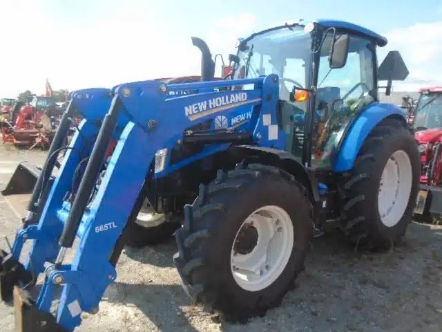 2016 New Holland T4.100