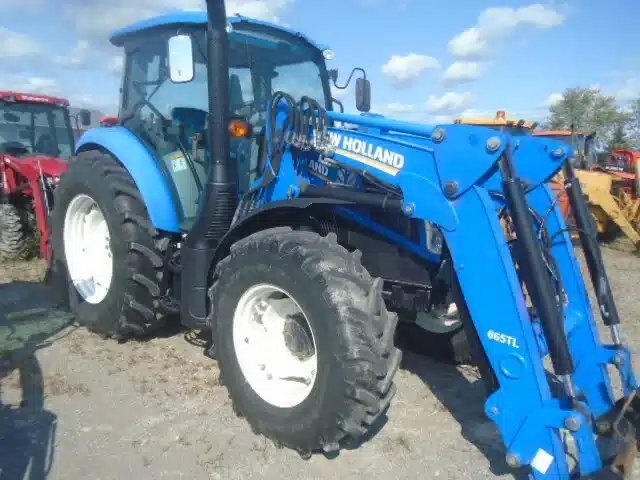 2016 New Holland T4.100