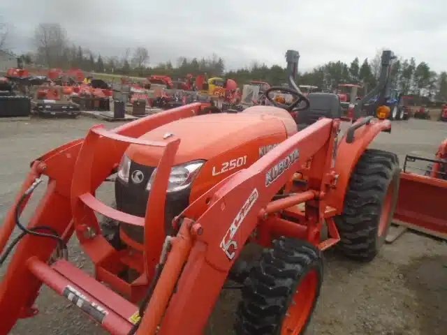 2018 Kubota L2501 HST