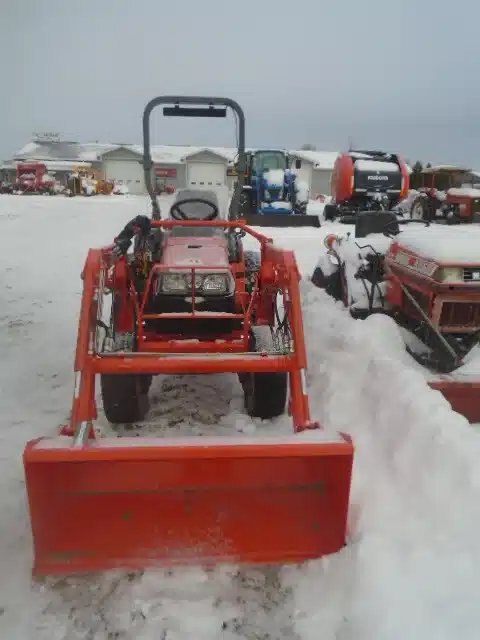 2005 Kubota B7510HSD