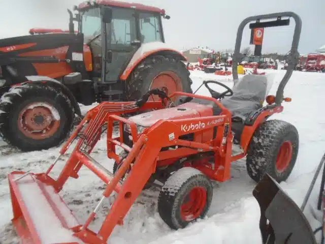 2005 Kubota B7510HSD