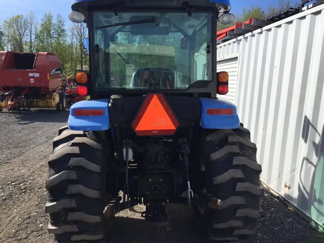 2011 New Holland Boomer 3040 CVT