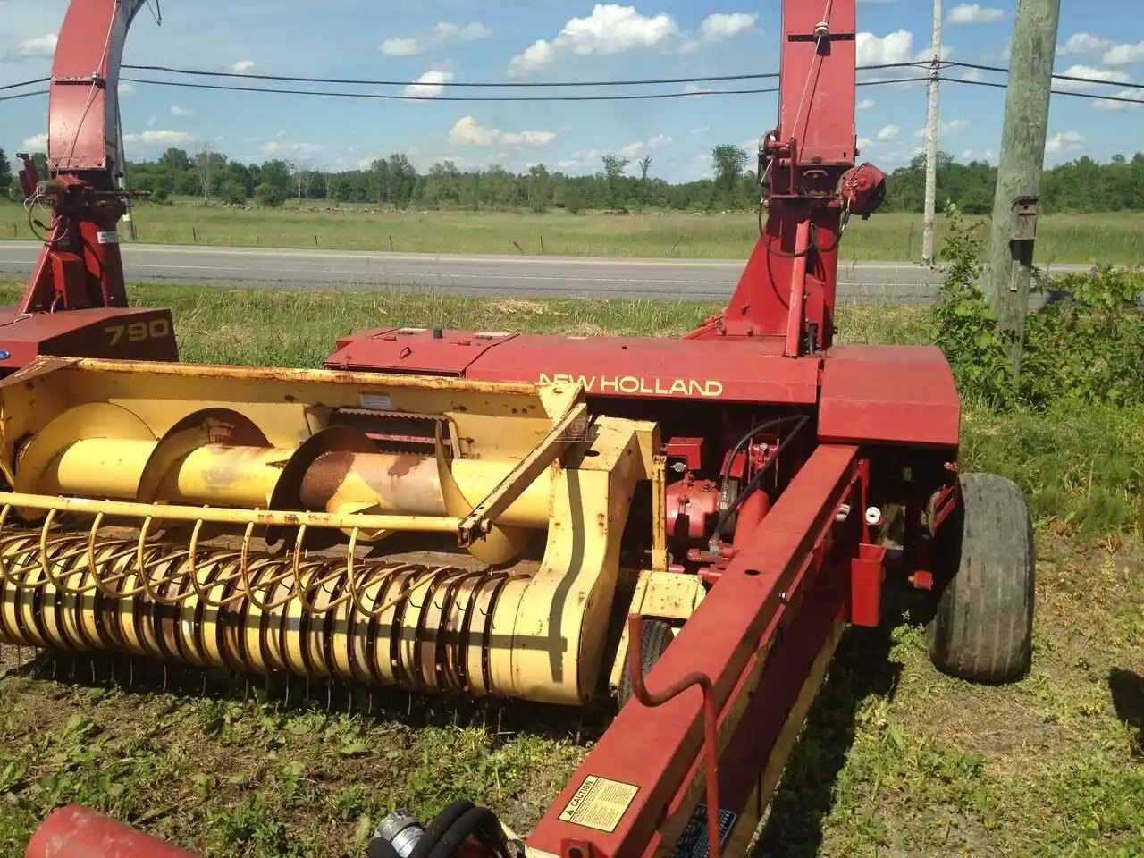  New Holland 790