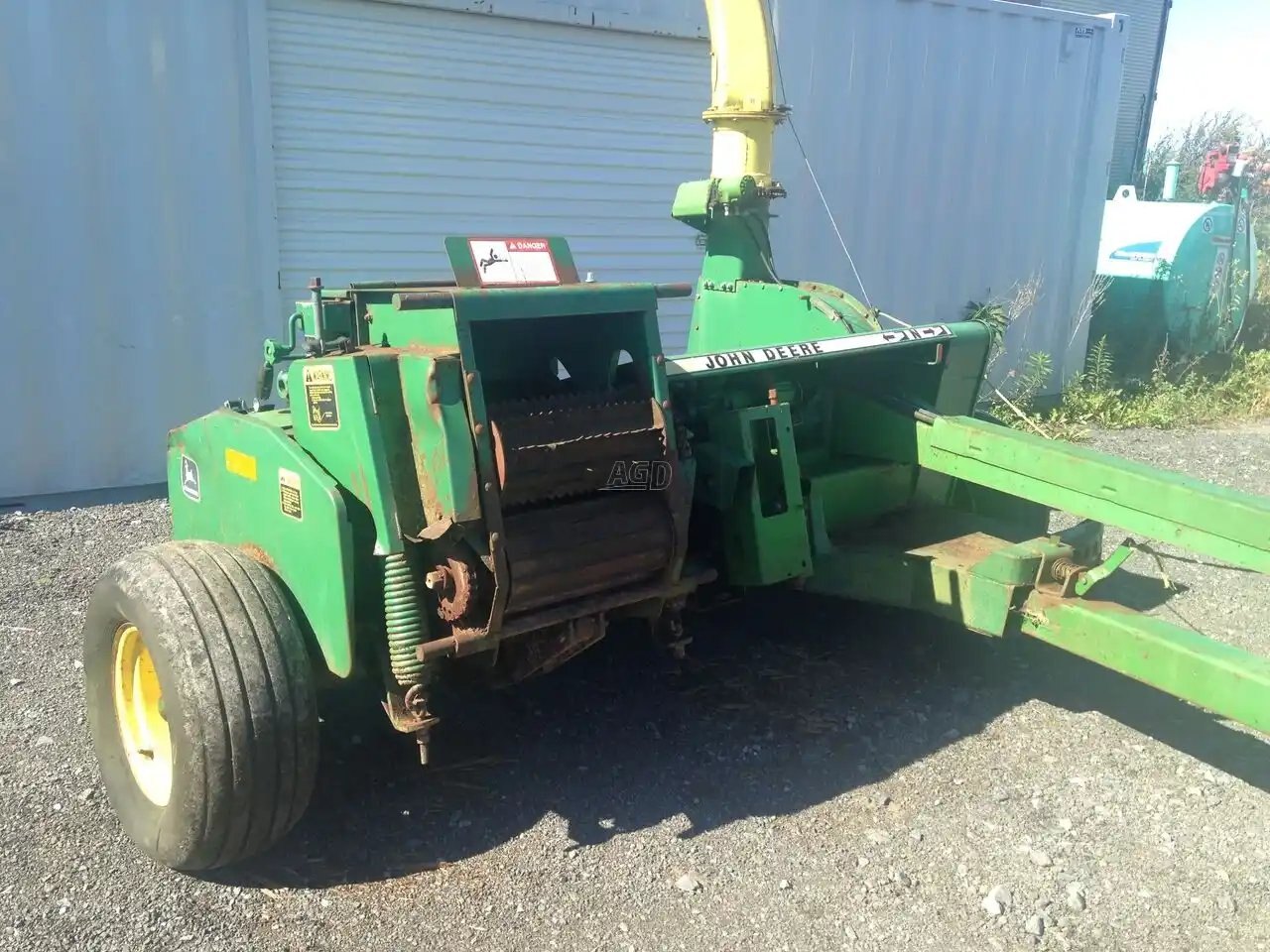  John Deere 3950