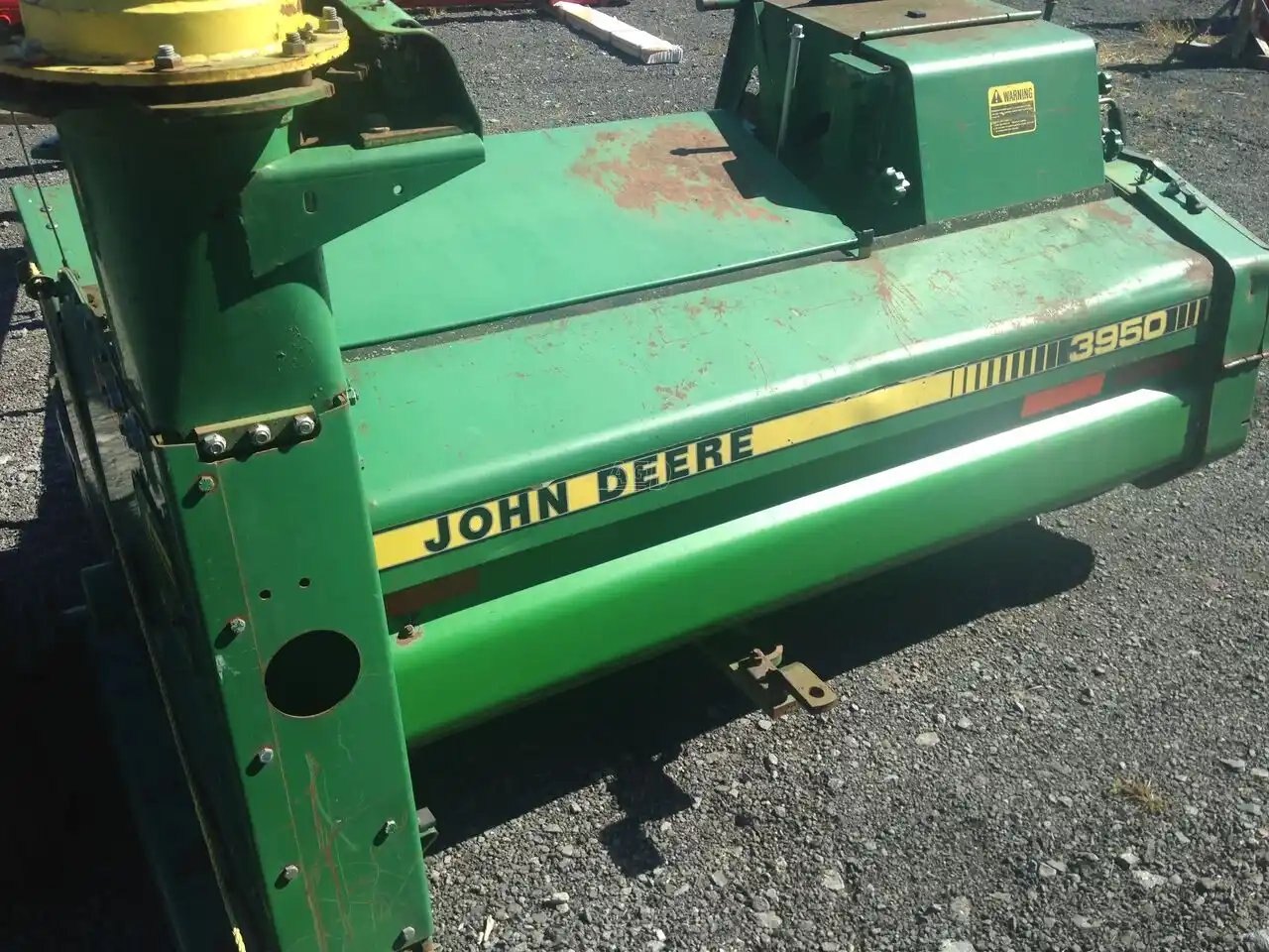  John Deere 3950