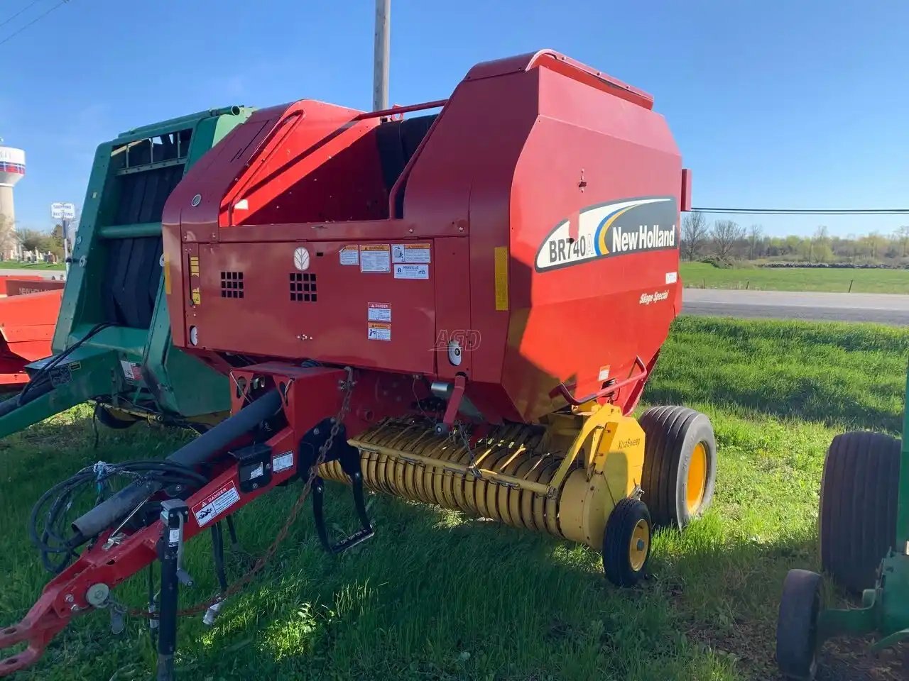 2008 New Holland BR740A