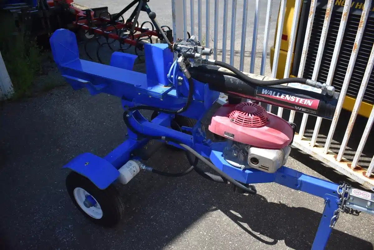 2021 Wallenstein WE235