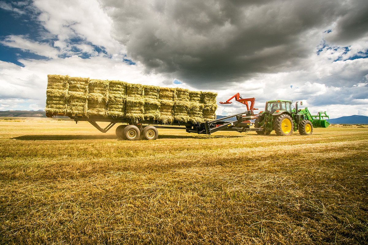 Farm king SQUARE BALE CARRIER Model 4480 XD