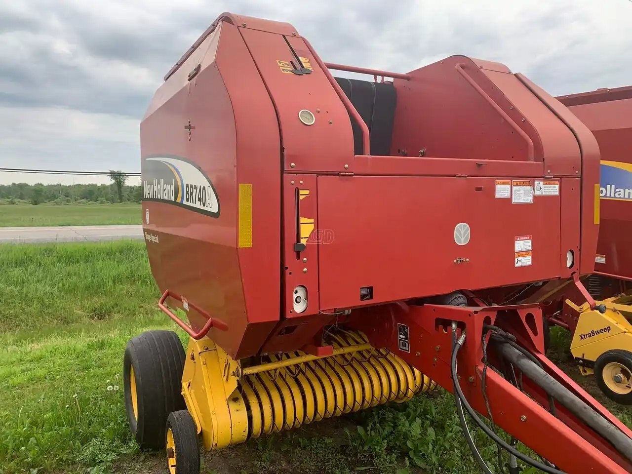 2006 New Holland BR740A