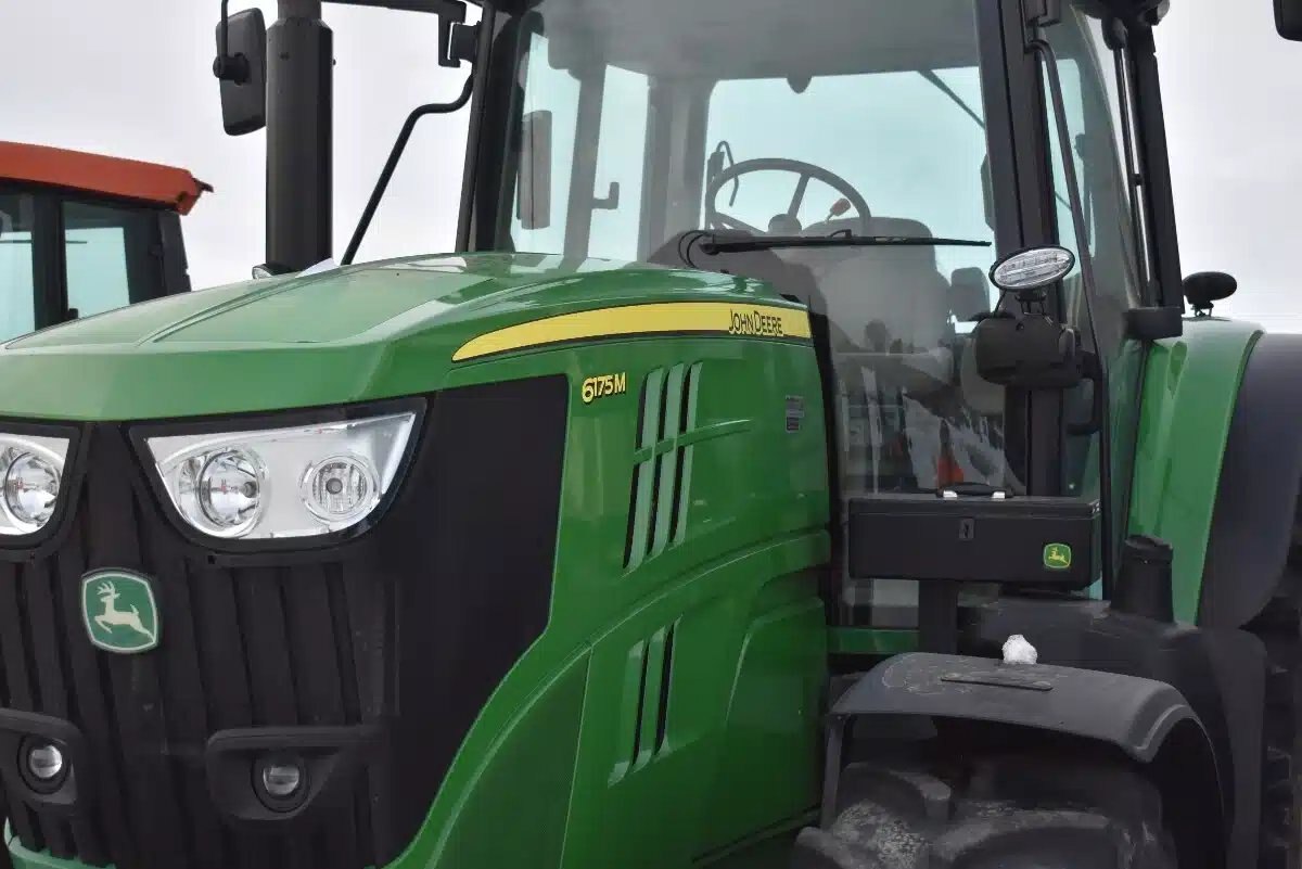 2019 John Deere 6175M