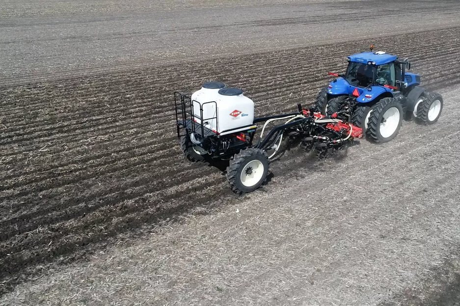 Kuhn Gladiator® 1210M 640