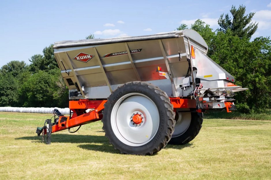 Kuhn Advance 300 .1