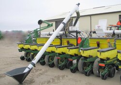 Market Planter Cross Augers